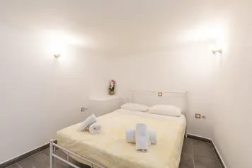 Appartamento con 2 Camere da Letto